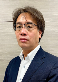 白川 愛幸 氏