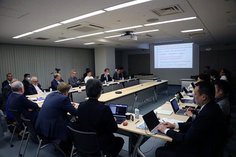 ラウンドテーブルディスカッション